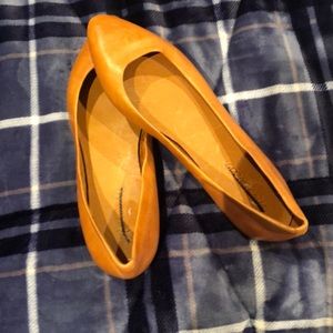 Woman’s brown flats size 7.5
